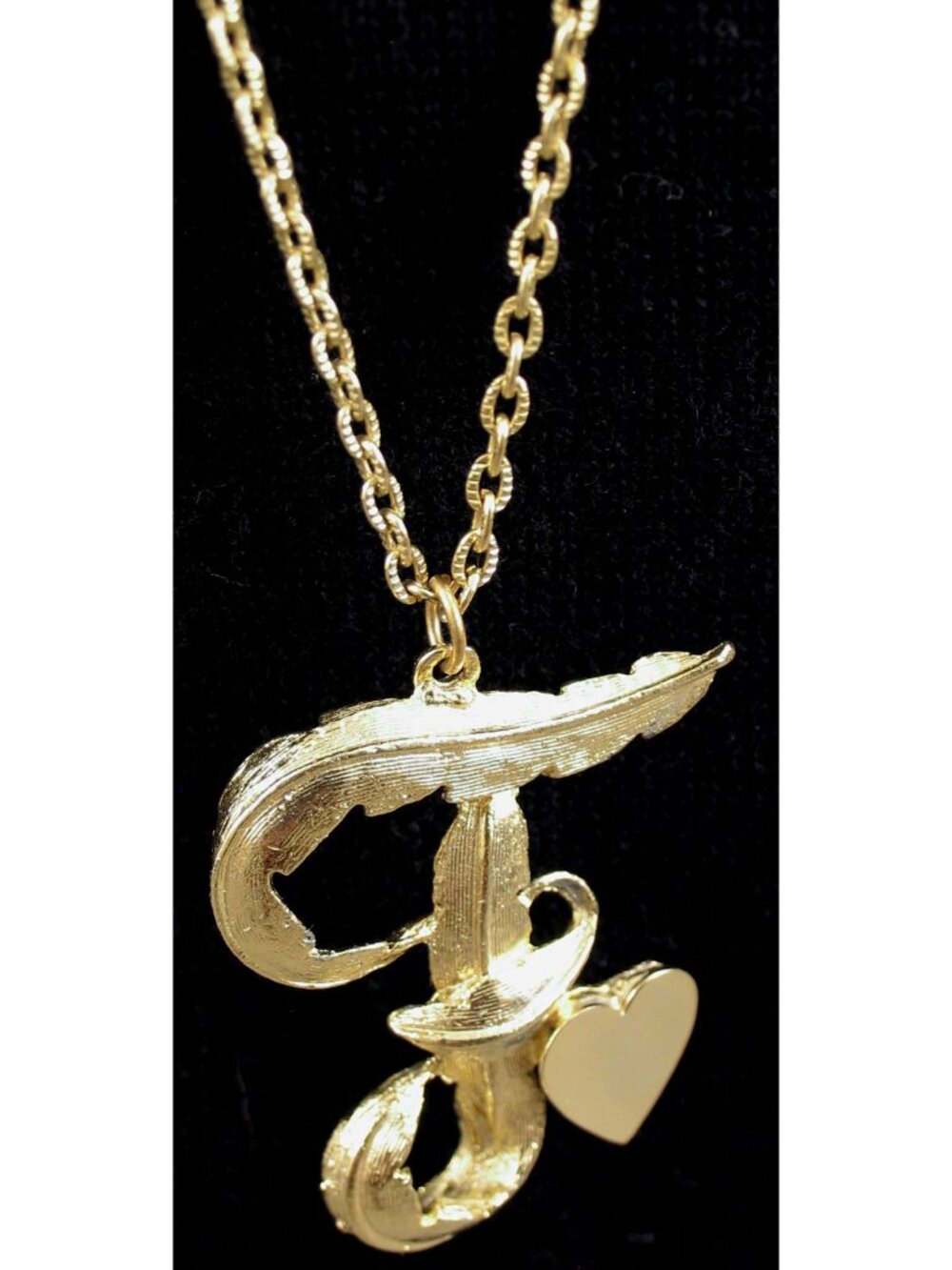 VTG 70s Gold Tone Initial F Feather Heart Necklace